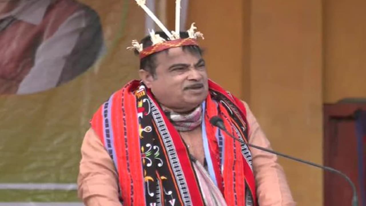मणिपुर में कांग्रेस पर गरजे नितिन गडकरी, बोले- पूर्वोत्तर के विकास को कभी नहीं दी प्राथमिकता