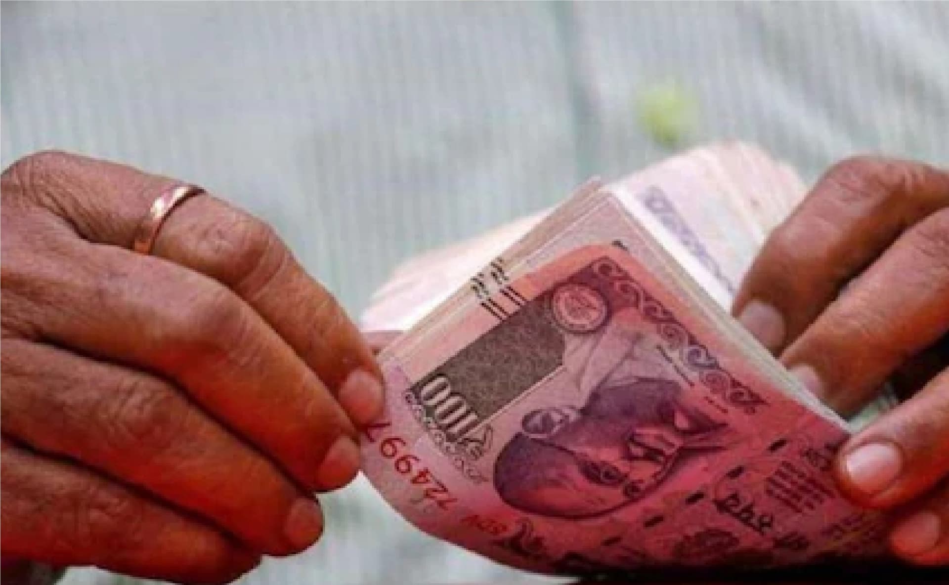 हजारों की बचत रिटायरमेंट तक आपको बना देगी करोड़पति, देखें क्या है प्लान