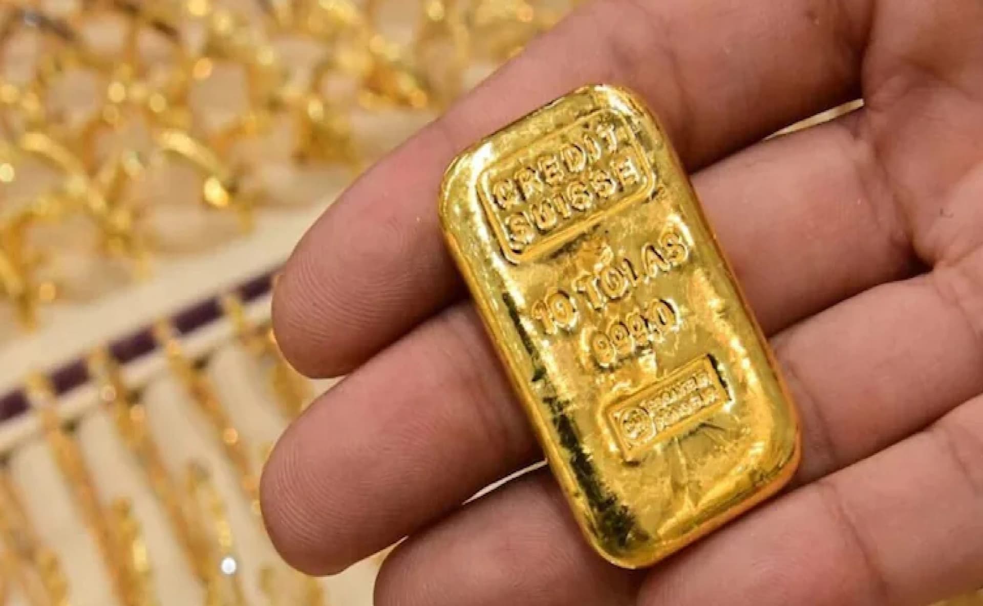 सोना उच्चतम स्तर से 8900 नीचे, चांदी में भी भारी गिरावट दर्ज