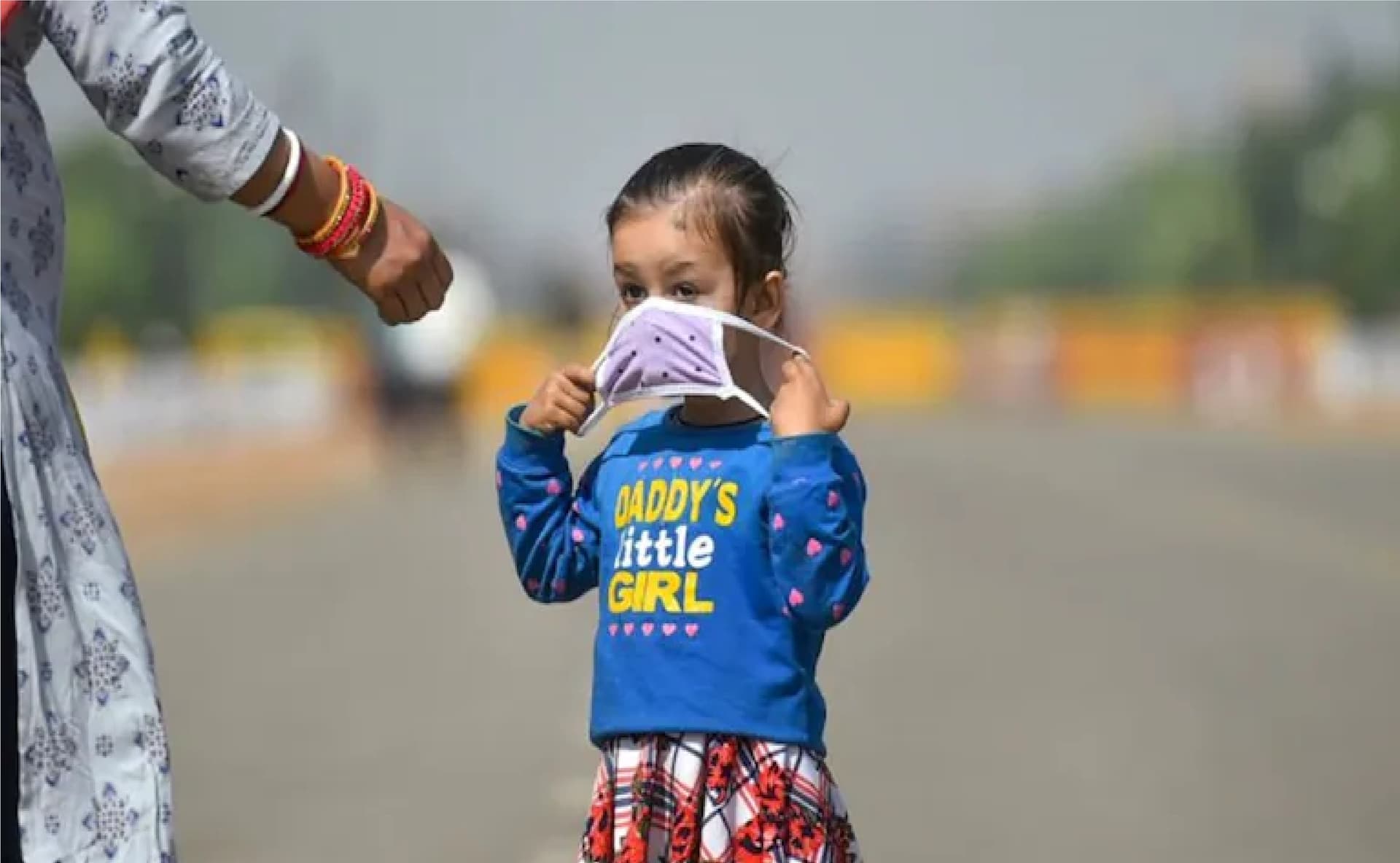 PM Jan-Dhan Account: अगर  आपने भी खुलवाया है अकाउंट तो मिलेंगे 1.3 लाख रुपये, पढ़ें कैसे मिलेगा लाभ
