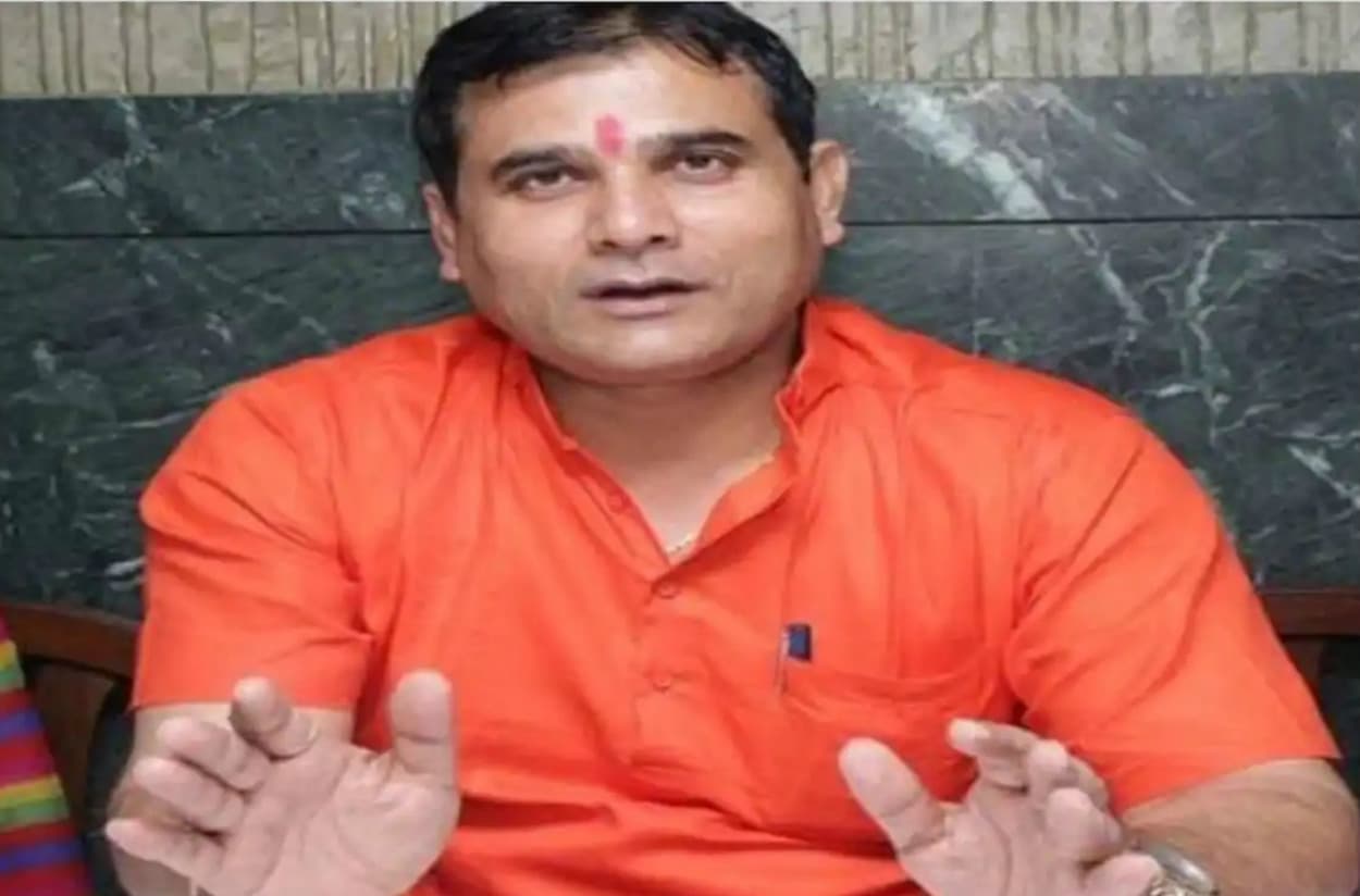 CoronaVirus Lock down : भाजपा विधायक के विवादित बोल- गोली मार दें, जो Lock down में घर से बाहर निकले