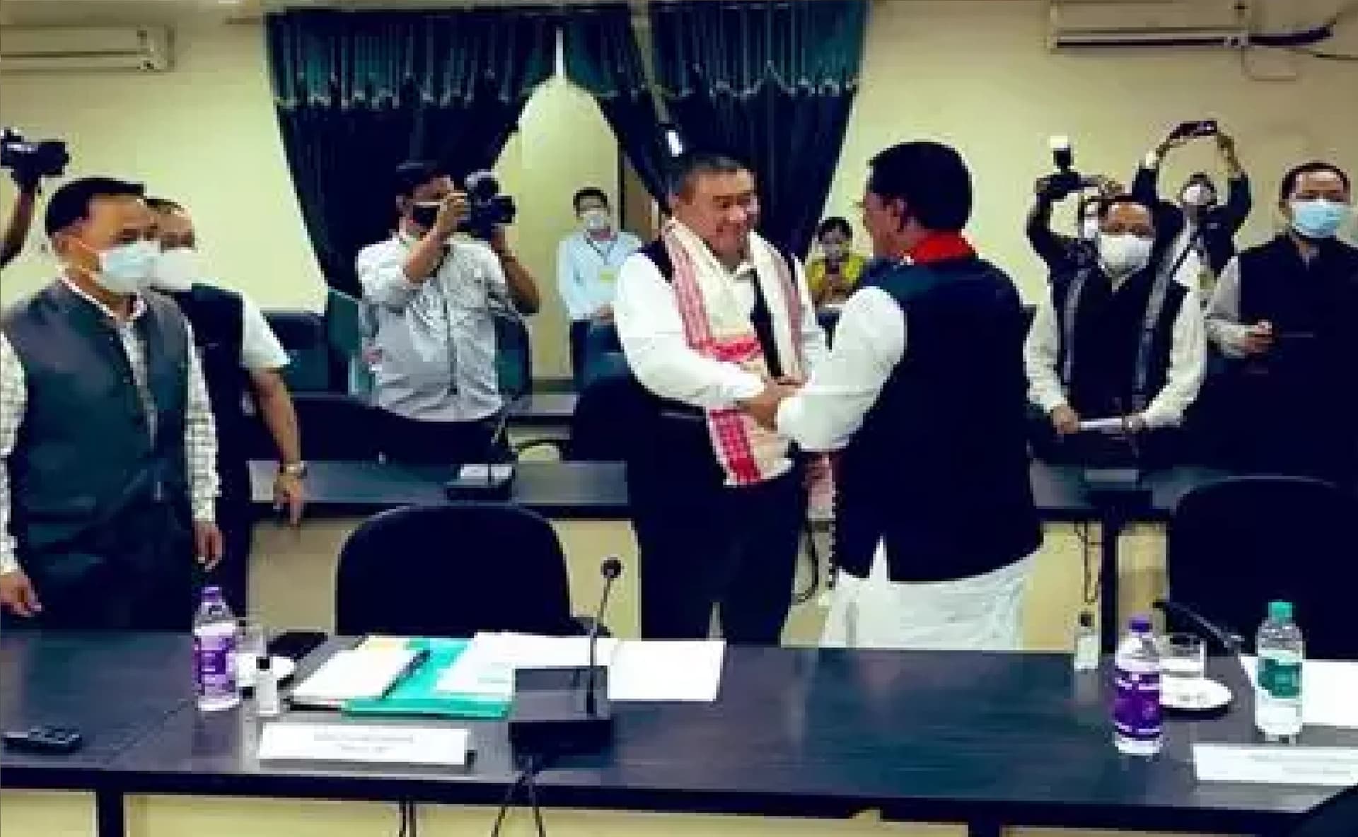 निजी इक्विटी फर्मों से 1 बिलियन डॉलर की पेशकश ठुकरा चुके हैं पूनावाला, ब्रिटेन में कर रहे हैं करोड़ों का निवेश