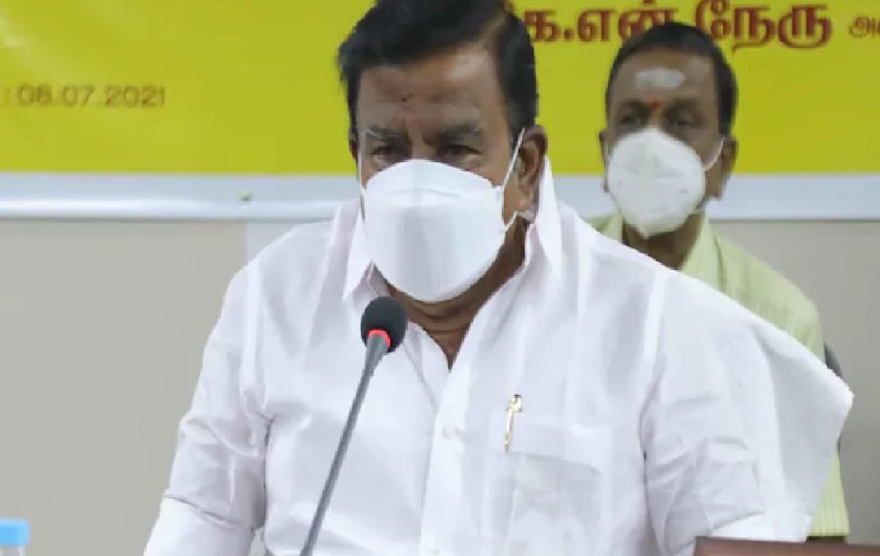 लालू ने बिहारियों को दी रेलवे में नौकरी, तमिलनाडु में भी कम दिमाग वाले बिहारी छीन रहे हैं काम : डीएमके नेता