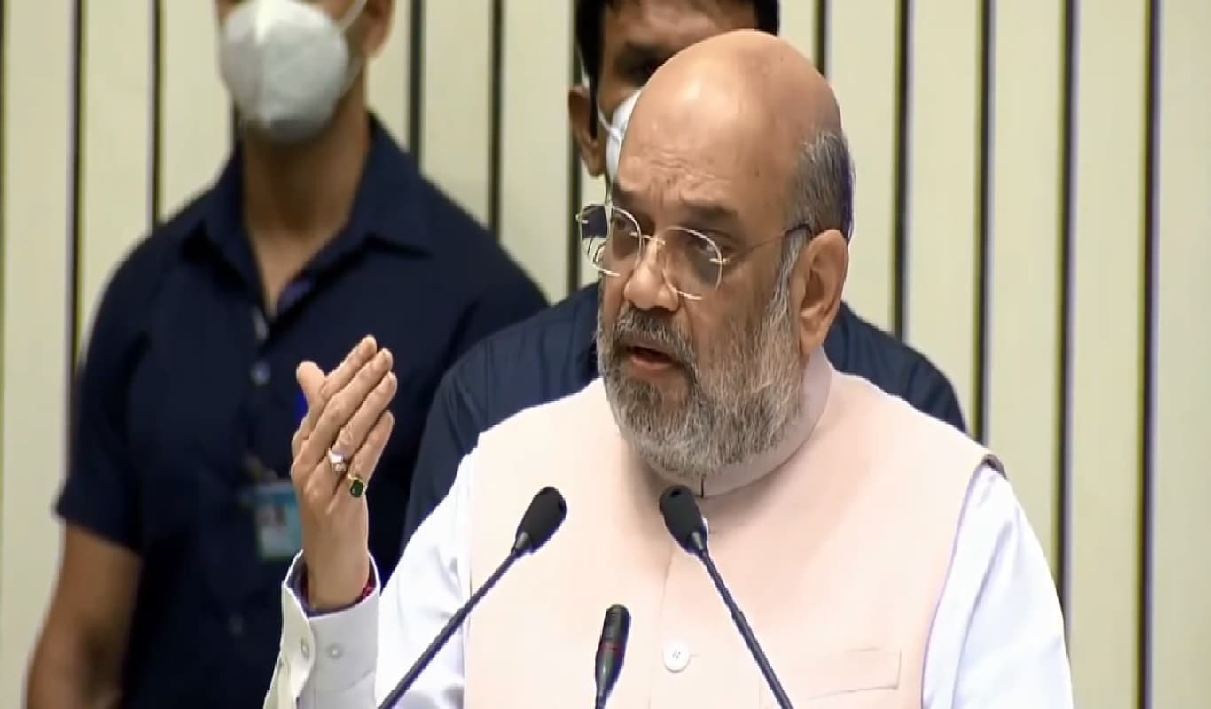 BSF Investiture Ceremony: बोले अमित शाह- पाकिस्तान से ड्रोन भेजे जा रहे हैं
 देश चुनौती से लड़ने को तैयार