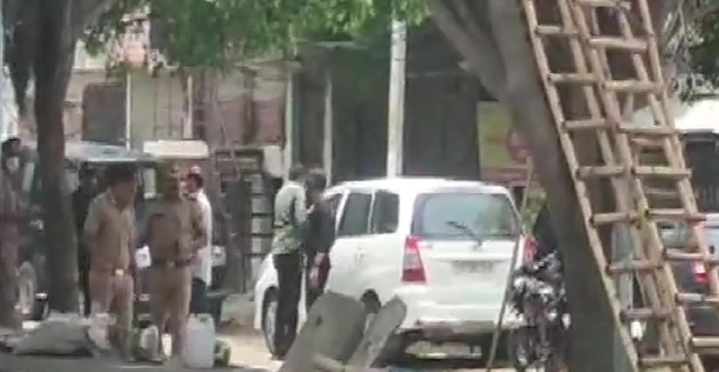 पाकिस्तानी आकाओं के इशारे पर लखनऊ में तबाही मचाने आए थे 2 लश्कर आतंकी, ATS ने धर दबोचा, आज शाम बड़ा खुलासा