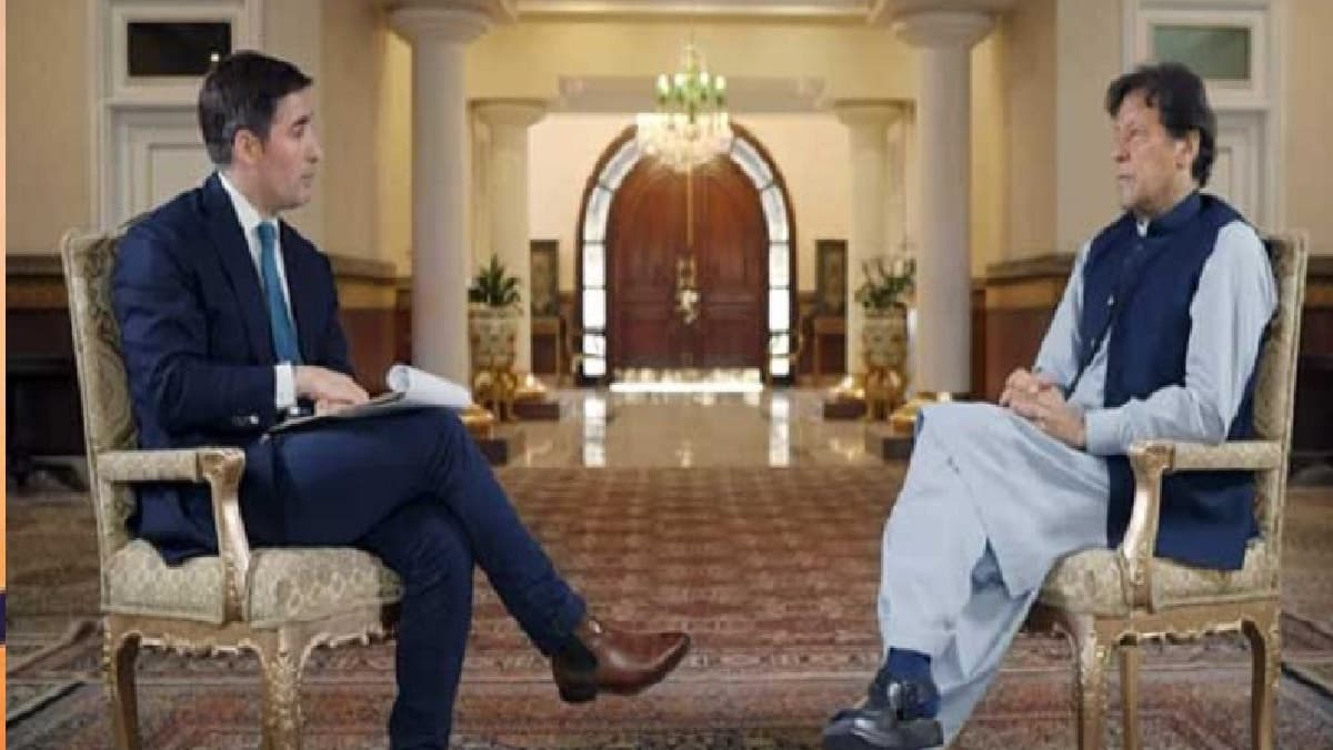 दुष्कर्म पर इमरान का घटिया बयान- पाकिस्तान में विरोध प्रदर्शन सार्वजनिक माफी की मांग