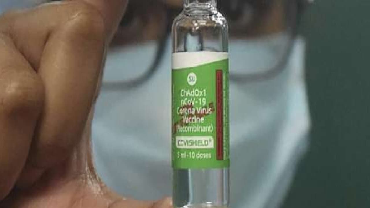 कब लें वैक्सीन की दूसरी डोज ? वैज्ञानिकों ने बताया कब होगा इसका सबसे ज्यादा असर, कितना रखना है अंतर