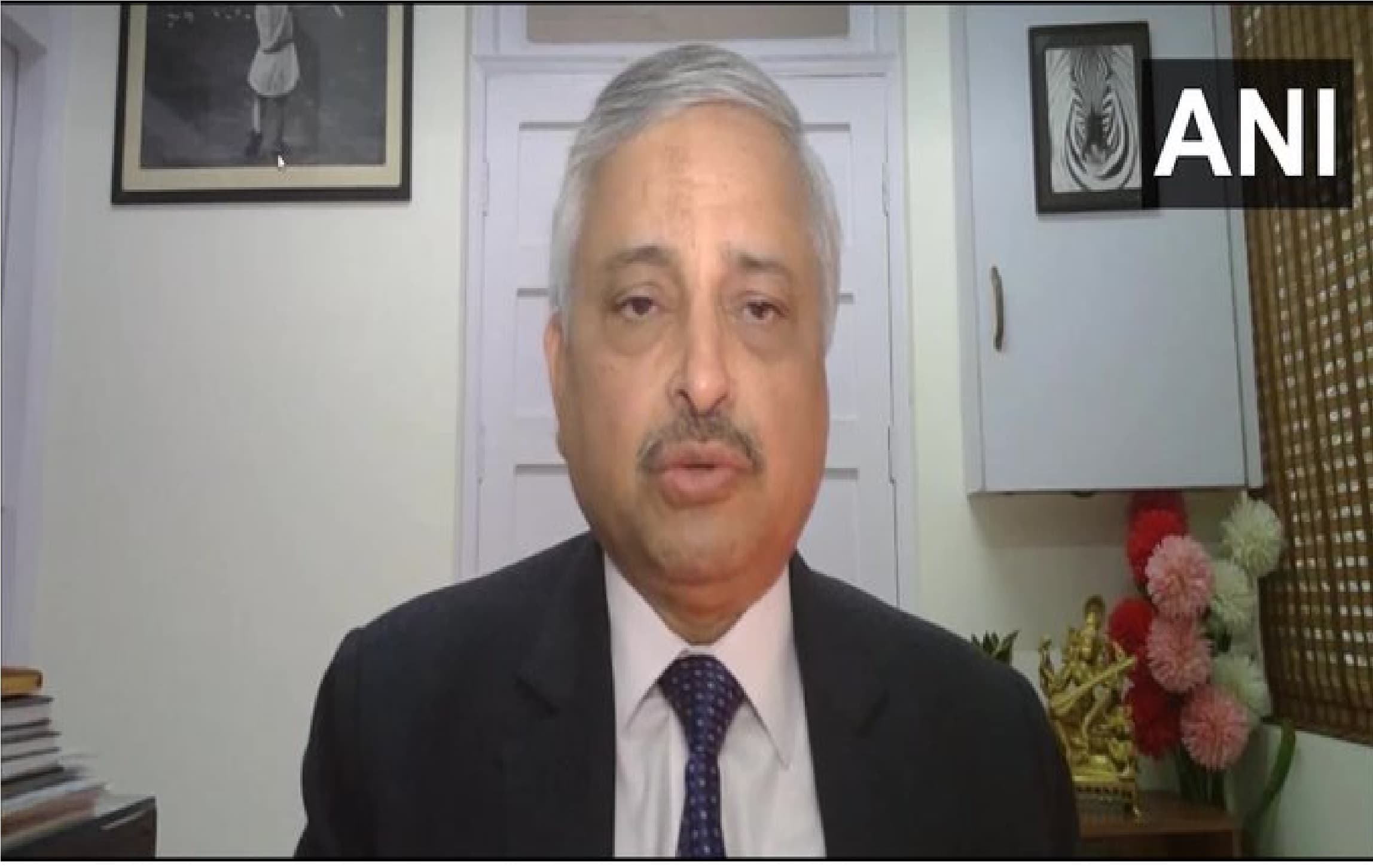 विराट -अनुष्का की बेटी की पहली तसवीर वायरल, आपने देखा क्या?