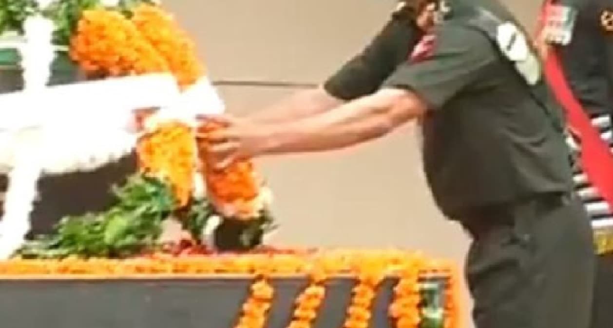 शहीद हुआ जवान, गर्भवती पत्नी ने वीडियो कॉल पर किया अंतिम दर्शन