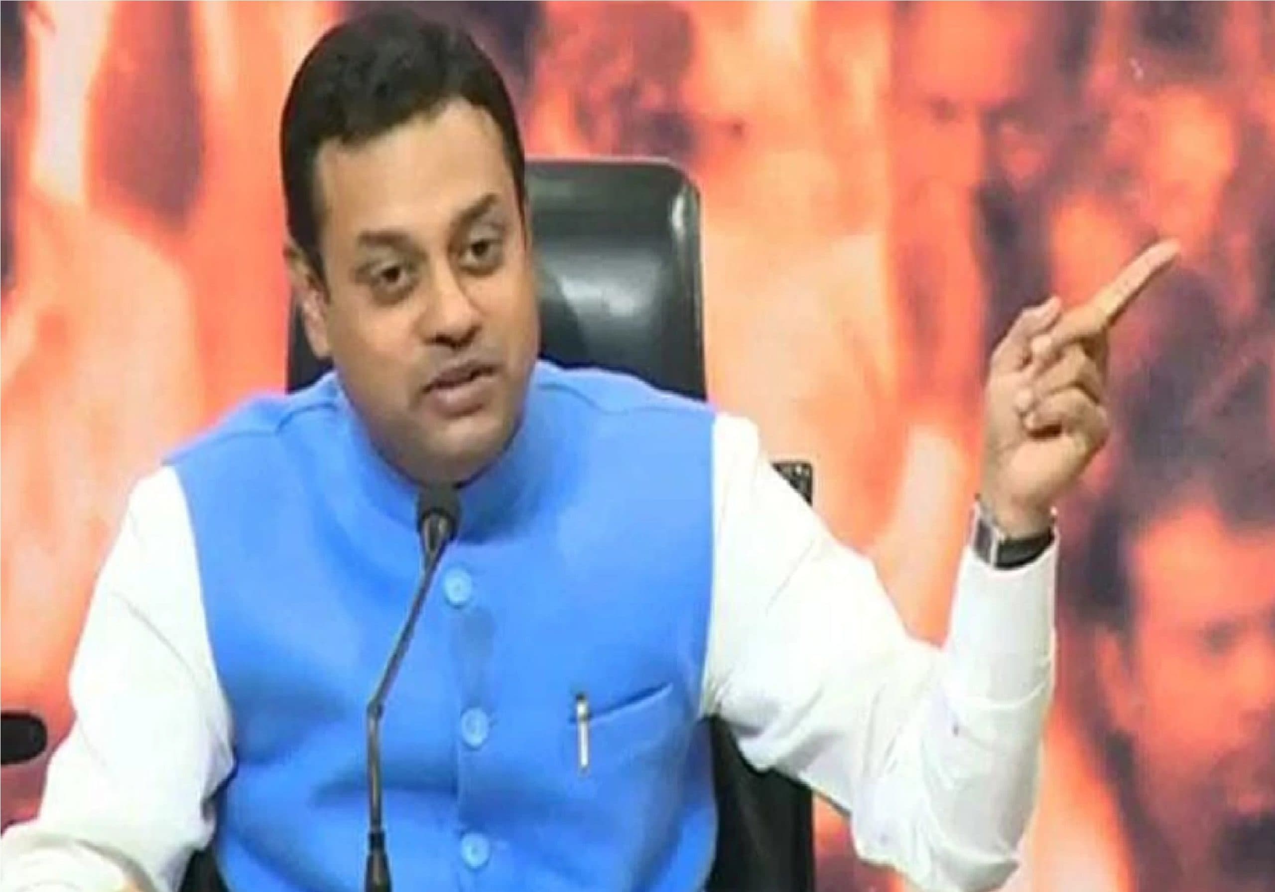 #PIBFactCheck : हर एक परिवार को कोरोना काल में मिलेगा 10 हजार