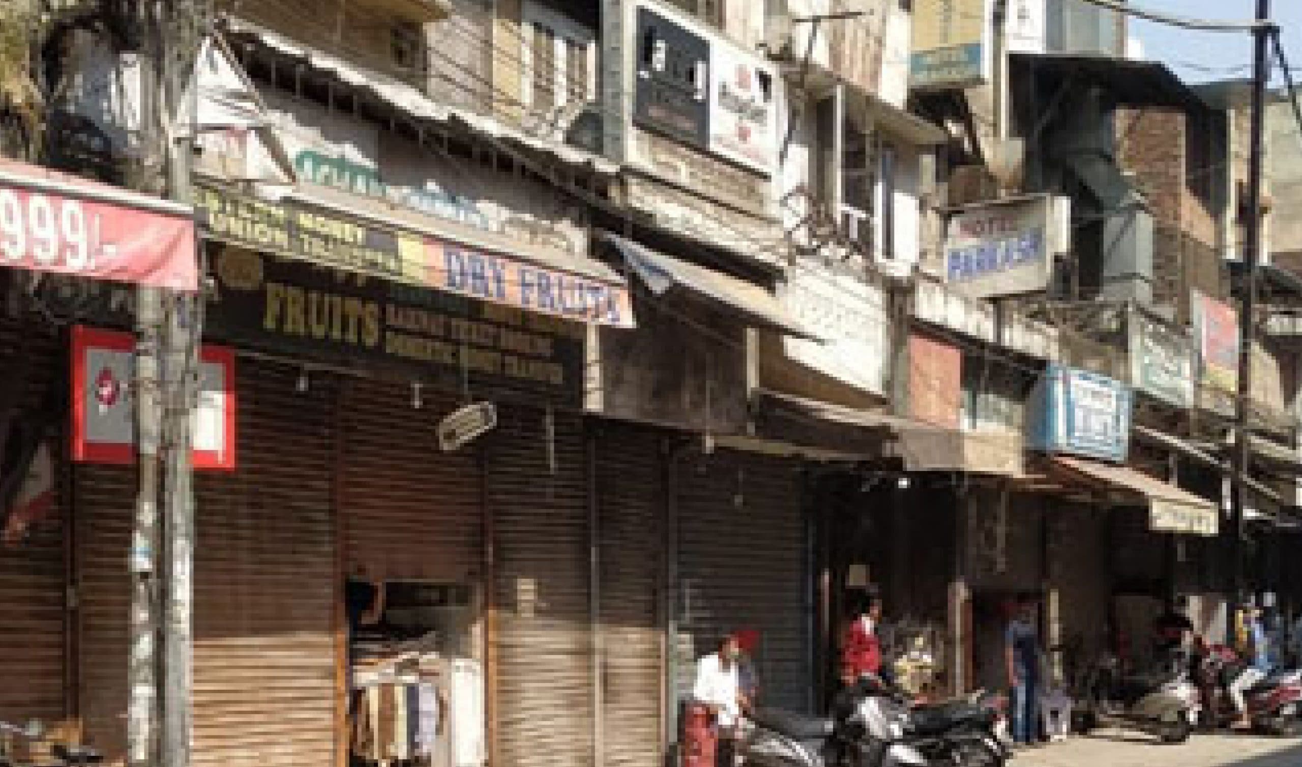 हाथरस घटना में न्याय की मांग को लेकर बंद का आह्वान, सड़कें अवरूद्ध