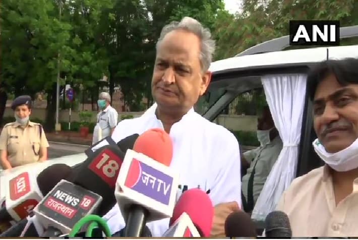 मध्यप्रदेश की रणनीति राजस्थान में नहीं चलेगी,  साजिश का भंडाफोड़ हुआ :  अशोक गहलोत