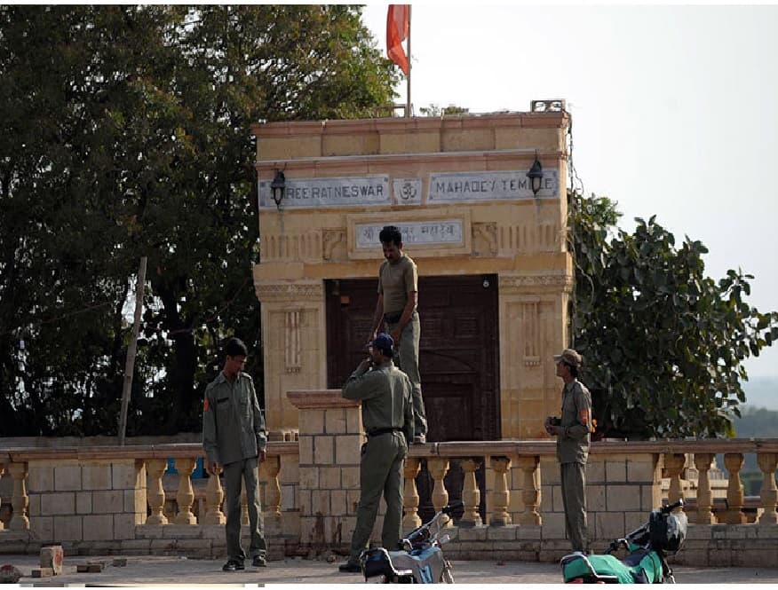 पाकिस्तान में पहले हिंदू मंदिर के निर्माण को चुनौती देने वाली याचिका खारिज