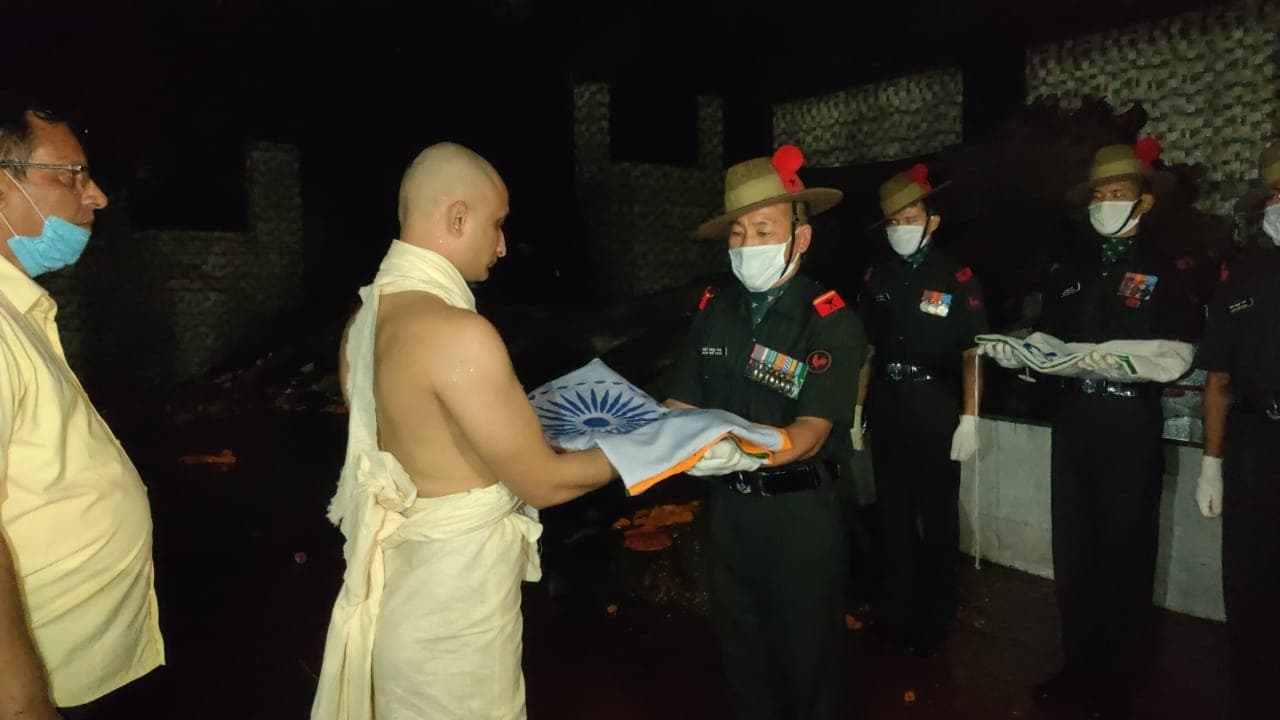असम में शहीद हुए असम रायफल -17 के वारंट ऑफिसर प्रमोद कुमार मिश्र , बच्चों ने कहा- देश के लिए जीना पिता से सीखा
