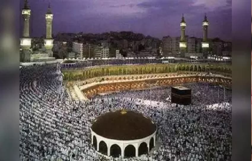 25 लाख मुस्लिम करते थे हज इस साल कोरोना की वजह से सिर्फ कुछ हजार को इजाजत