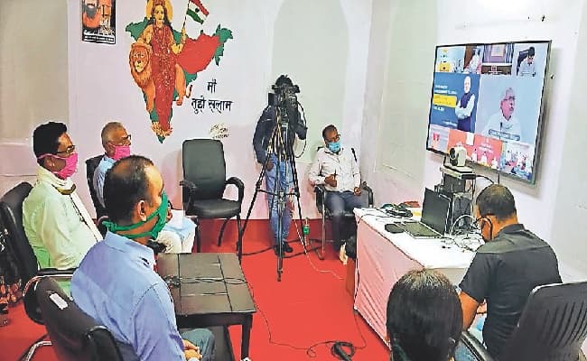 सीआरपीएफ कैंप में योग दिवस की तैयारी कर रहे जवान की मौत, कैंप में शोक की लहर