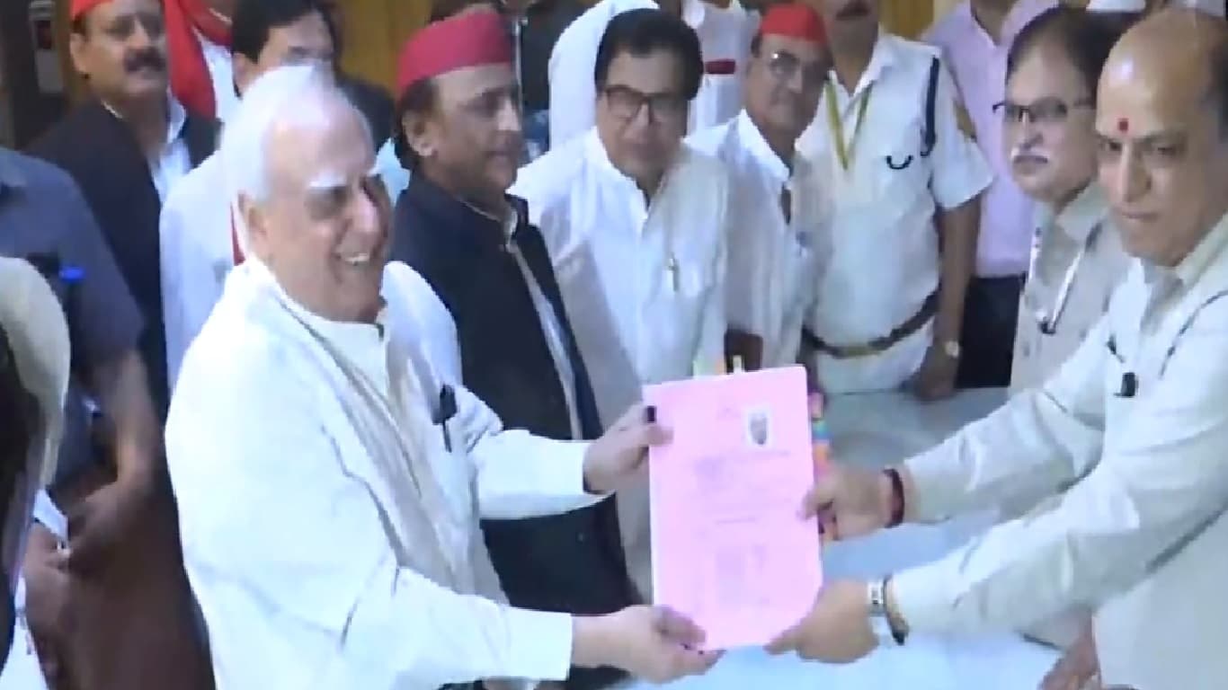 राज्यसभा चुनाव : कांग्रेस से क्यों दूर हुए कपिल सिब्बल ? जानिए कैसा रहा है राजनीतिक सफर