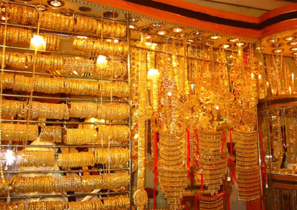 मधुबनी से दिल्ली जा रही निजी स्लीपर बस यमुना एक्सप्रेस-वे पर पलटी, करीब तीन दर्जन यात्री घायल