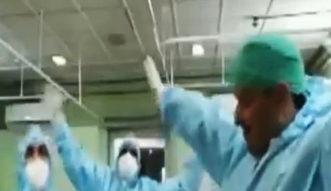 VIDEO: कोविड आईसीयू में क्या हुआ ऐसा कि पीपीई किट पहने ही डांस करने लगे चिकित्सक और नर्सिंग कर्मी?