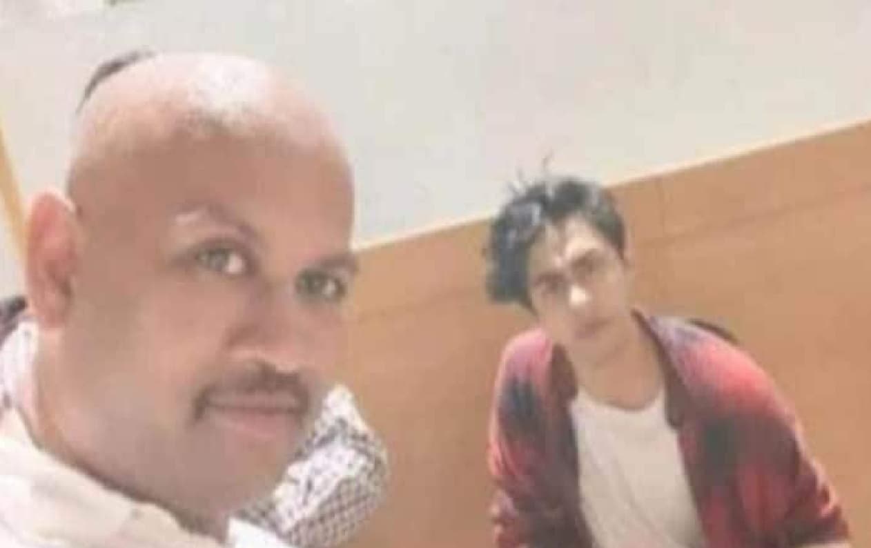 Noida News: नोएडा में 20वीं मंजिल से गिरकर इंजीनियर की मौत, फ्लैट में मिली शराब की बोतलें, जांच में जुटी पुलिस