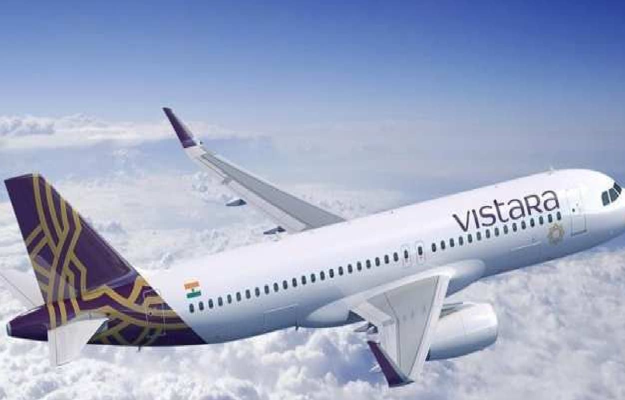 बेतहाशा महंगी होतीं उड़ान सेवाएं