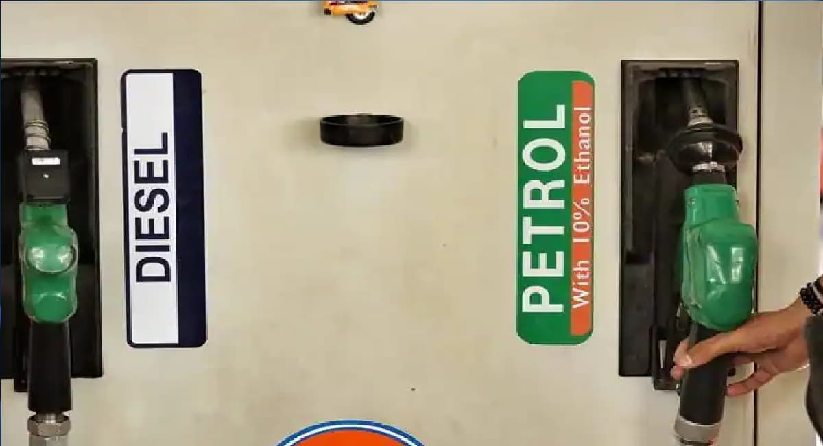 Petrol Price Today: पेट्रोल- डीजल की कीमत में नहीं हुआ कोई बदलाव, जानें आपके शहर में क्या है कीमत