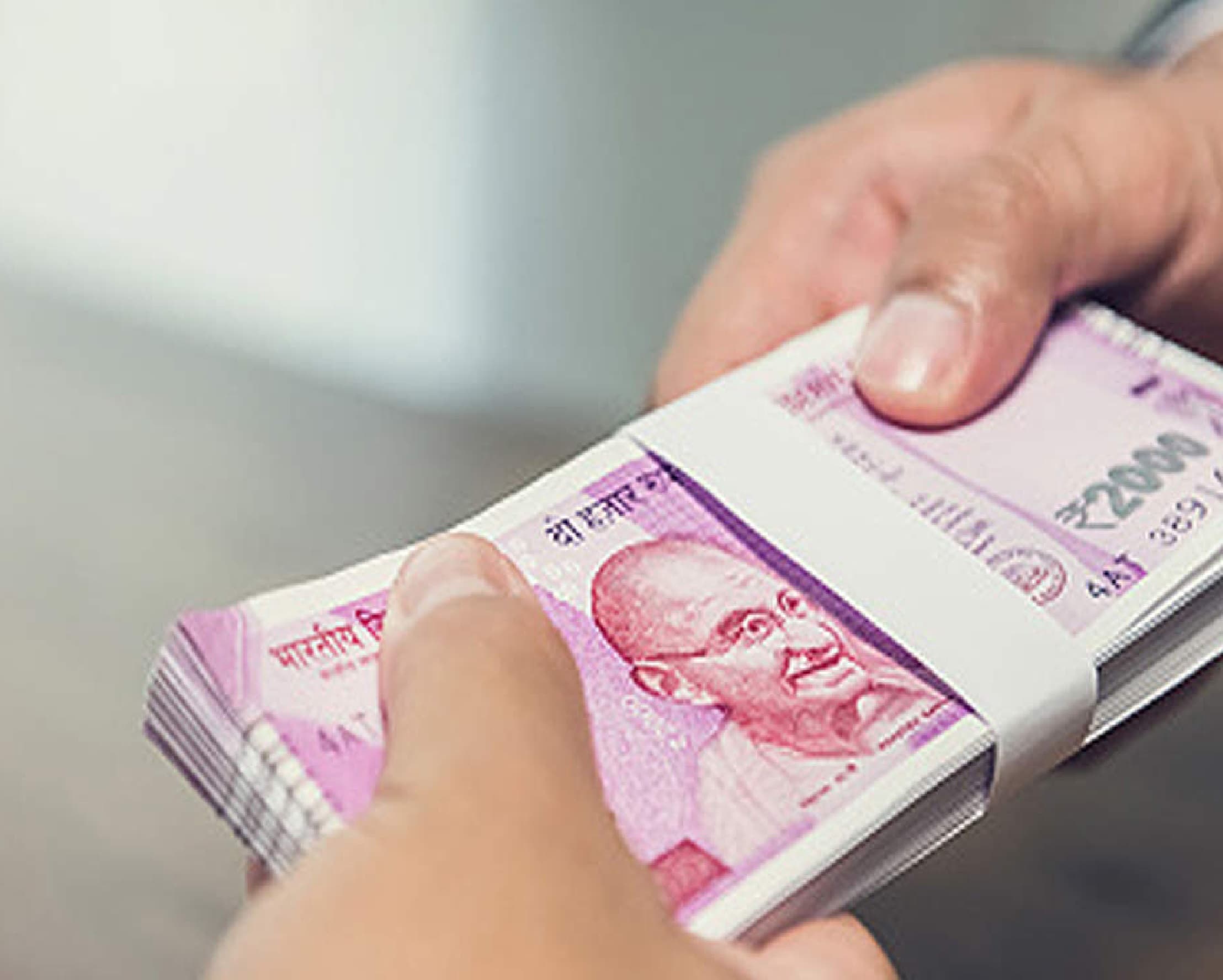 Fact Check: सरकार आयुष्मान भारत योजना के तहत सभी को दे रही है 5 लाख का स्वास्थ्य बीमा? जानें सच्चाई