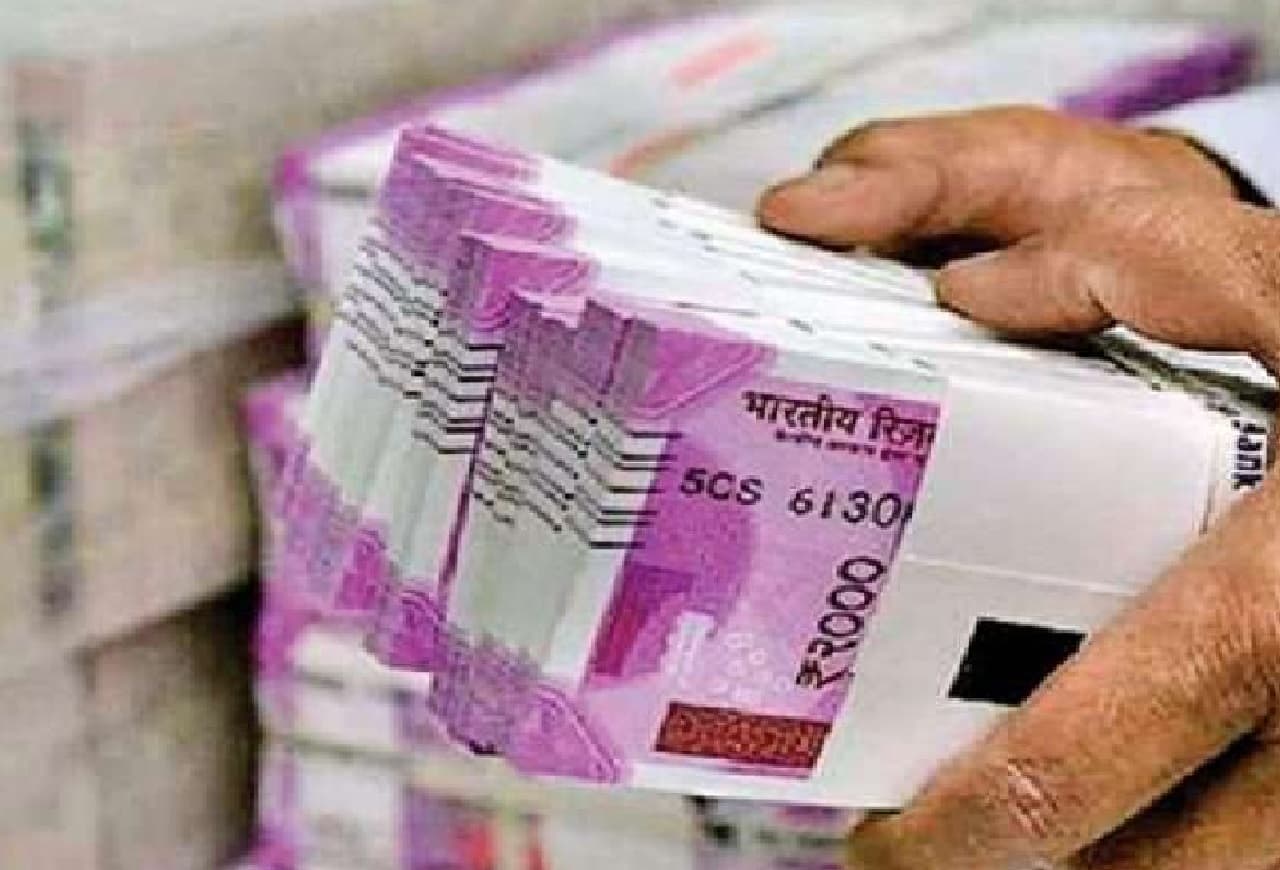 त्योहारी सीजन में बढ़ेंगे सोने - चांदी के भाव ? जानें आज कीतनी बढ़ी कीमत