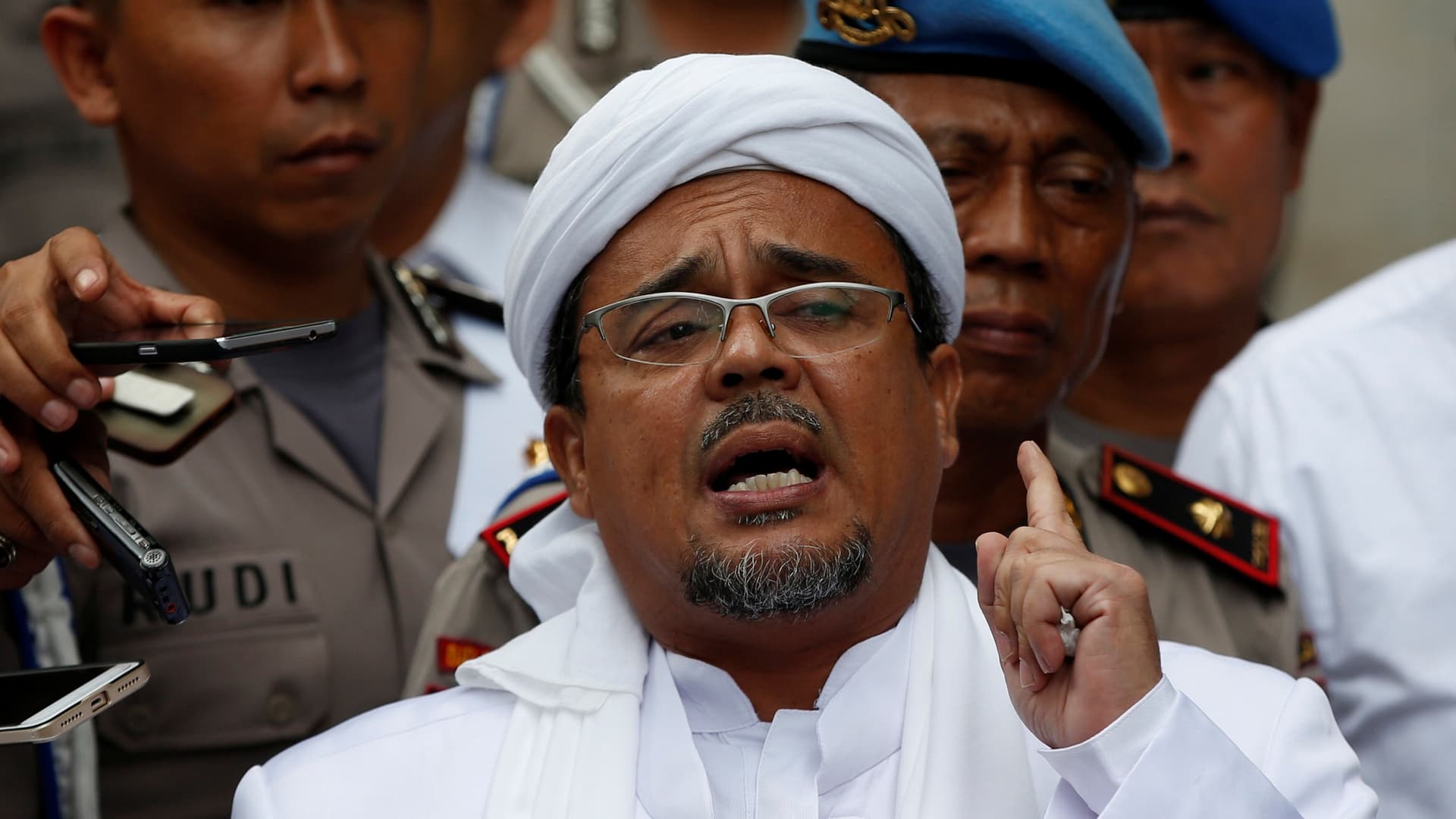Indonesia Corona Rules : कोरोना संक्रमित होने की जानकारी छुपायी तो हो गयी चार साल की सजा