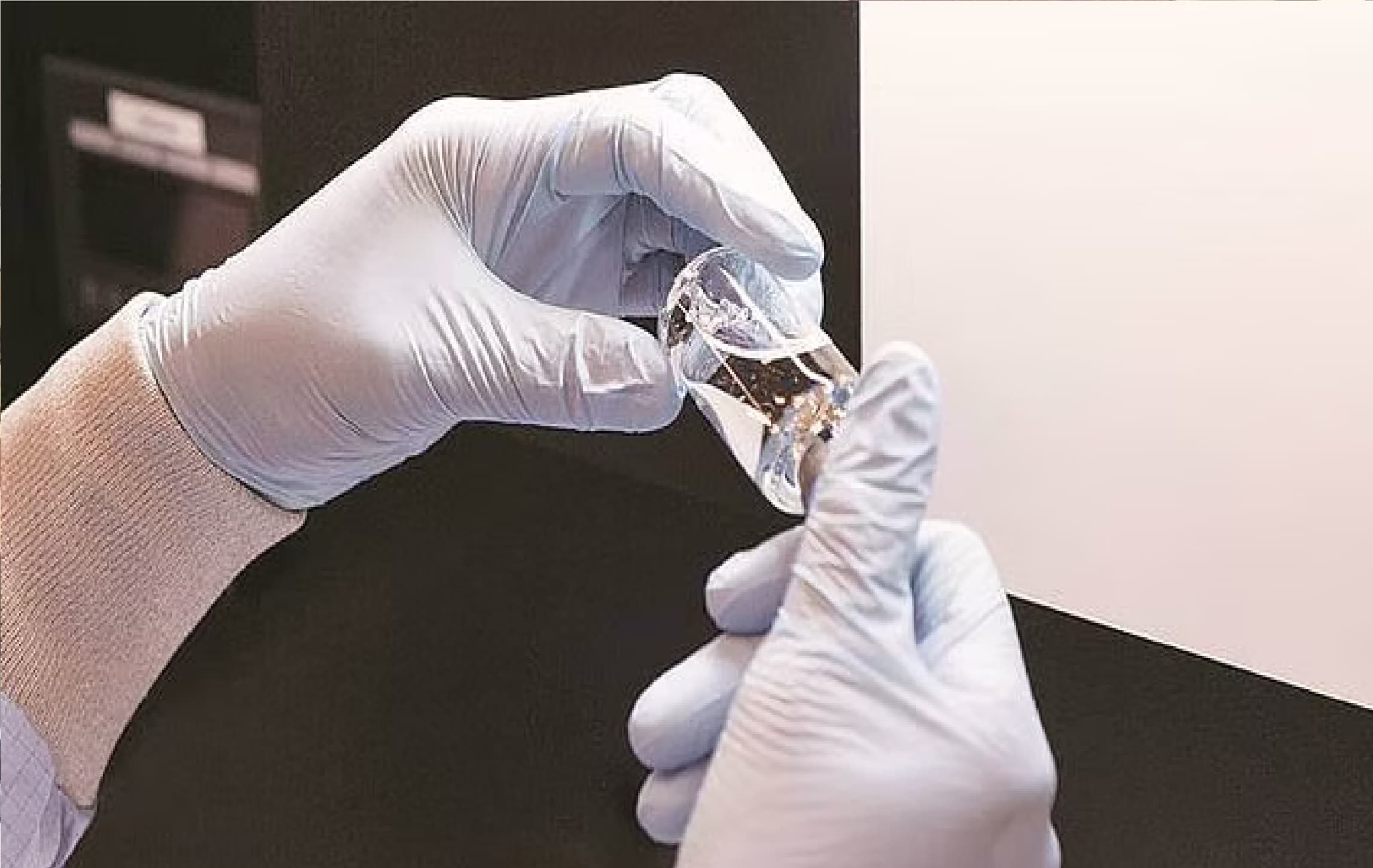 भारत में कल से शुरू होगा वैक्सीनेशन का सबसे बड़ा अभियान, नार्वे में 13 लोगों की मौत के बाद साइड इफेक्ट को लेकर चिंता