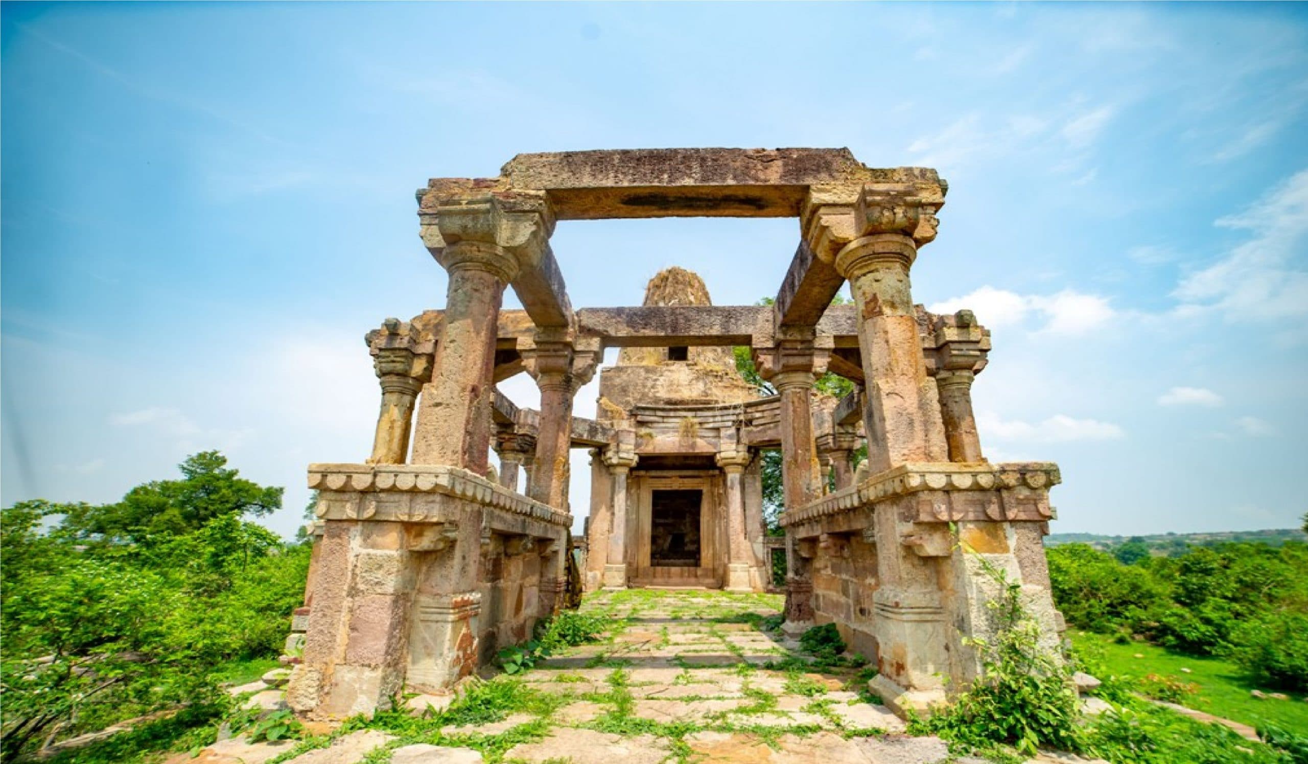 बिहार के इस गणेश मंदिर में आराधना कर मनाए नए साल का जश्न, राजा हरिश्चंद्र के बेटे ने करवाया था निर्माण