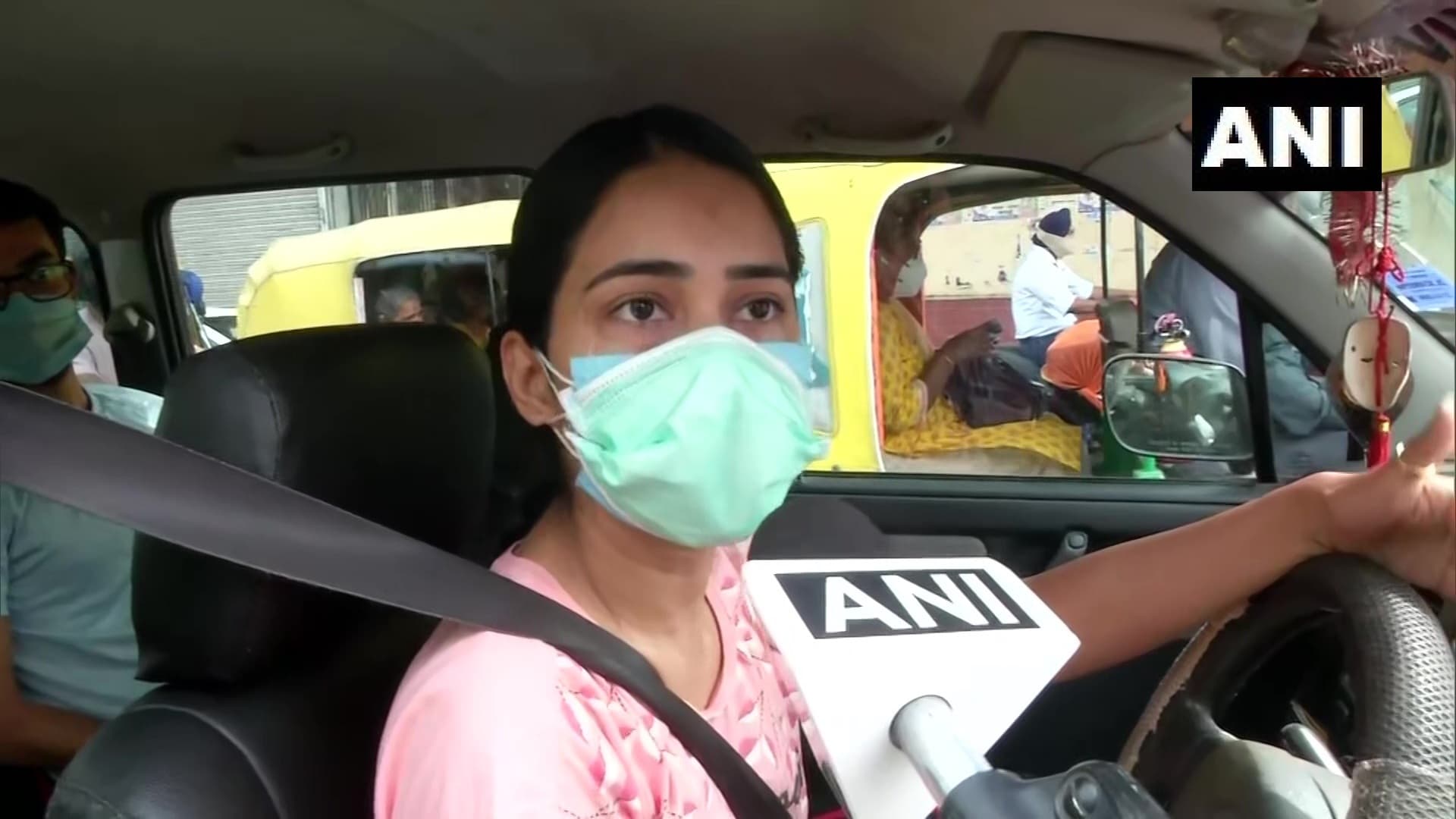 दिल्ली में सड़कों पर चलने की रफ्तार हुई तय, लोगों ने भी माना सही फैसला,  दुर्घटनाएं कम होगी