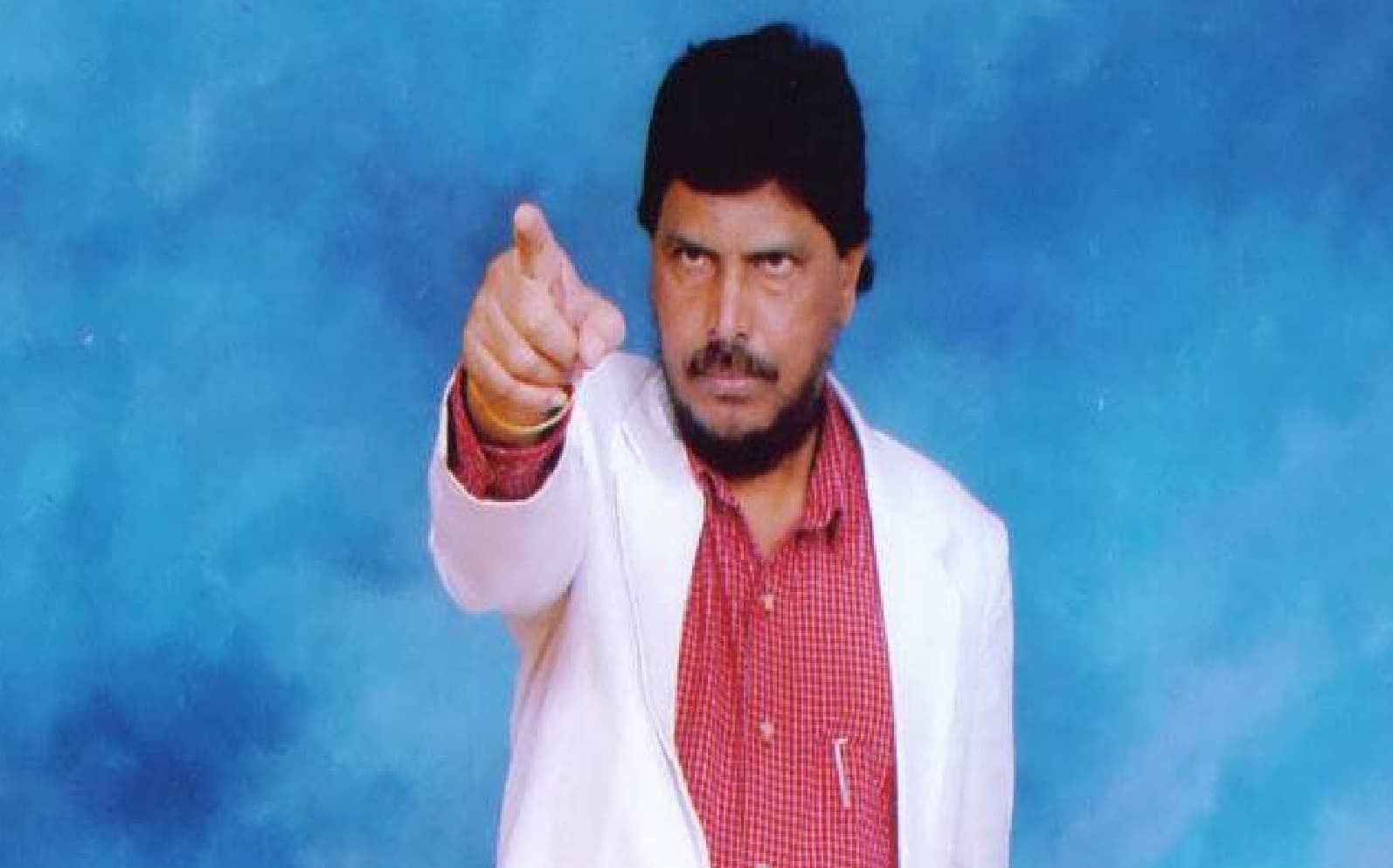 इस फार्मूले पर महाराष्ट्र में फिर बन सकती है भाजपा- शिवसेना की सरकार, जारी है मुलाकातों का दौर