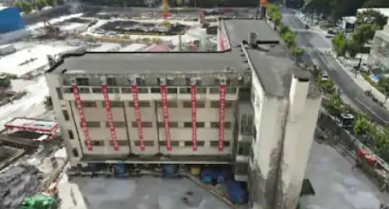 काेलकाता के कॉल सेंटर से मोबाइल टॉवर लगाने के नाम पर किया जाता था ठगी,22 गिरफ्तार, बिहार से कनेक्शन जानें