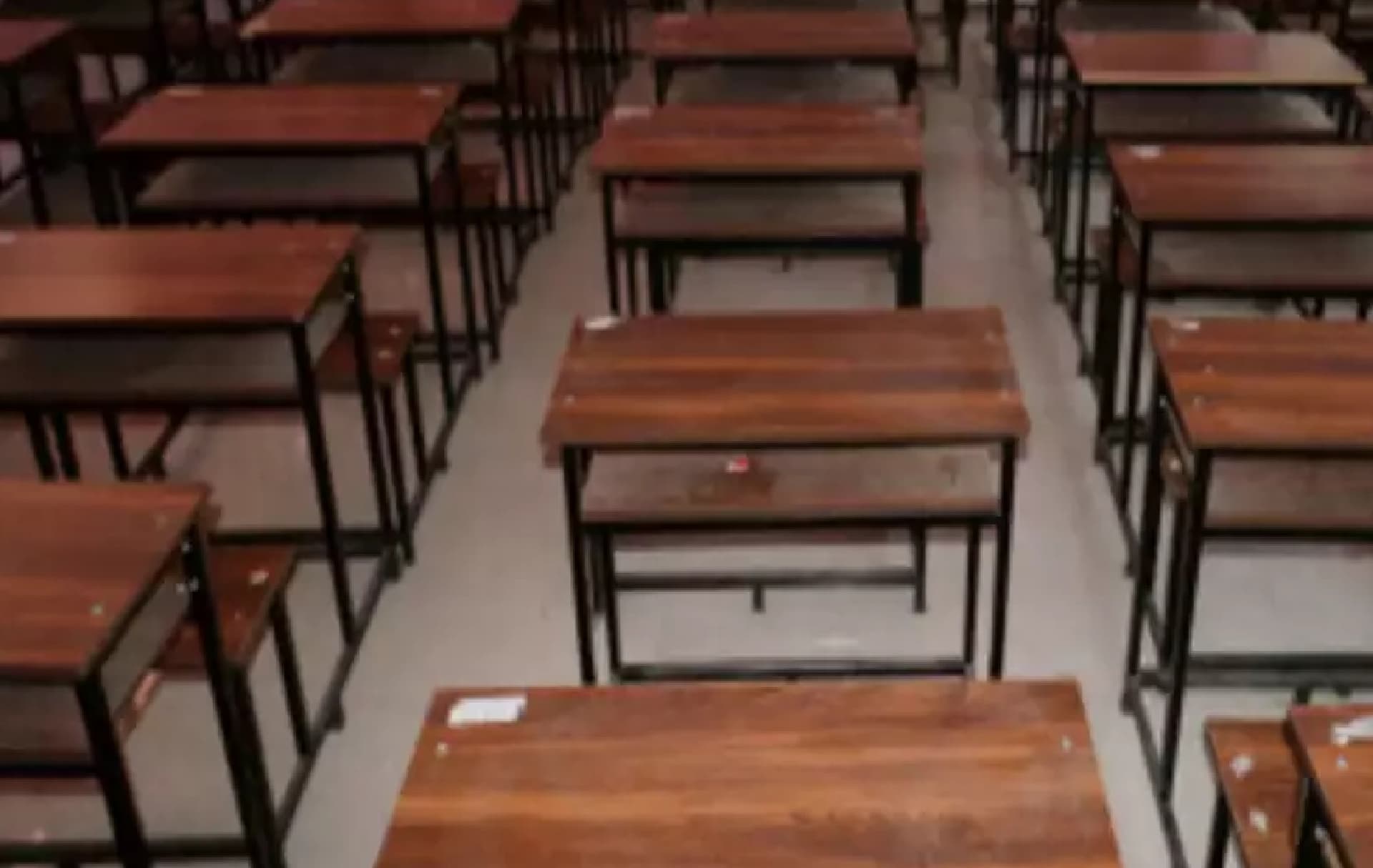 School Reopen : नहीं खुलेंगे स्कूल तो कैसे होगा एडमिशन ? School Reopen : नहीं खुलेंगे स्कूल तो कैसे होगा एडमिशन ?