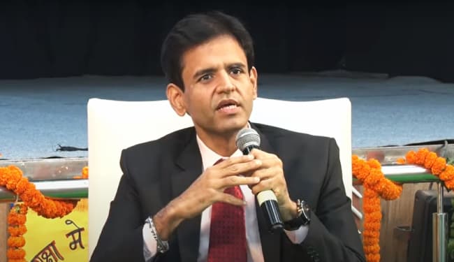 दिल्ली सरकार ने UPSC परीक्षाओं में शामिल होनेवालों छात्रों के लिए शुरू किया कार्यक्रम, युवा अधिकारी देंगे छात्रों को टिप्स