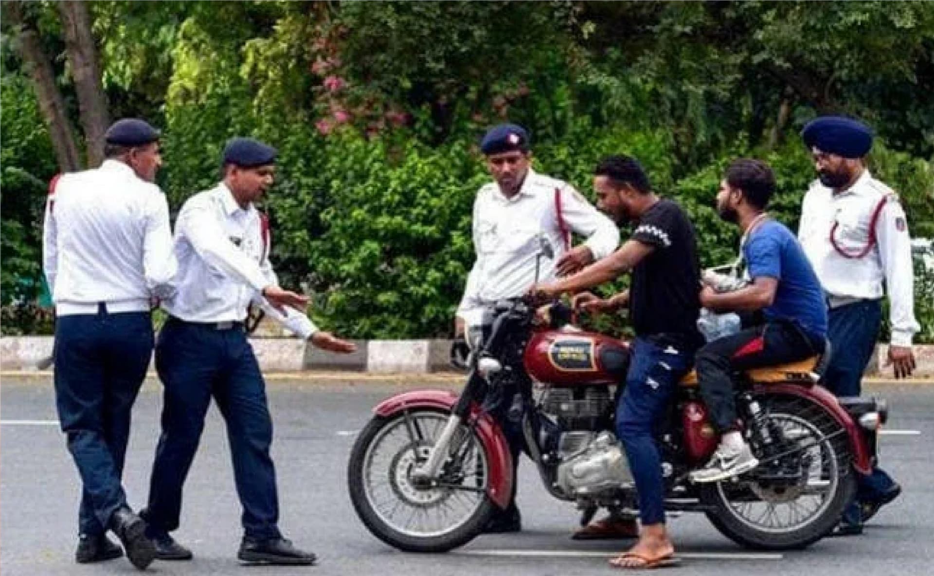 New Traffic Rules : यातायात नियम तोड़ा, तो 15 दिनों के भीतर आयेगा नोटिस, सरकार ने दिया आदेश