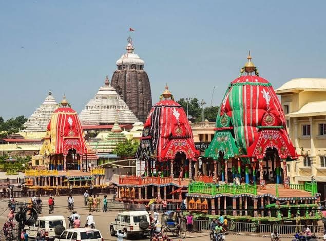 सत्ता और सियासत के उतार-चढ़ाव