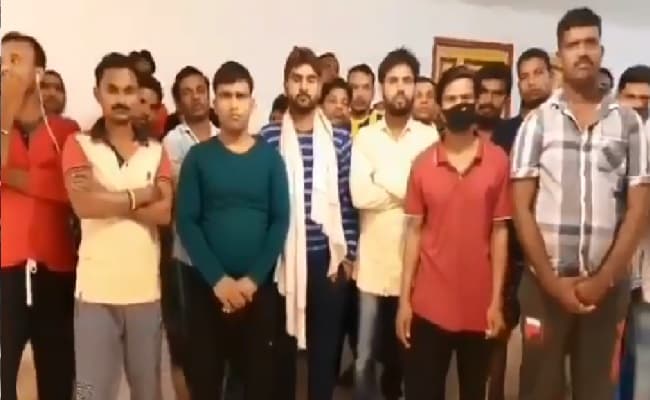 आर्थिक गतिविधियों की तेजी के बावजूद जिलों में  बैंकिंग  सुविधाओं का अभाव