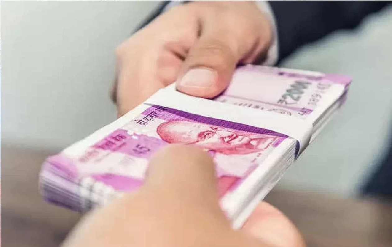 फिक्स्ड डिपॉजिट पर कहां मिल रहा है कितना ब्याज, किन्हें मिल रहा है 7 फीसद से ज्यादा रिटर्न