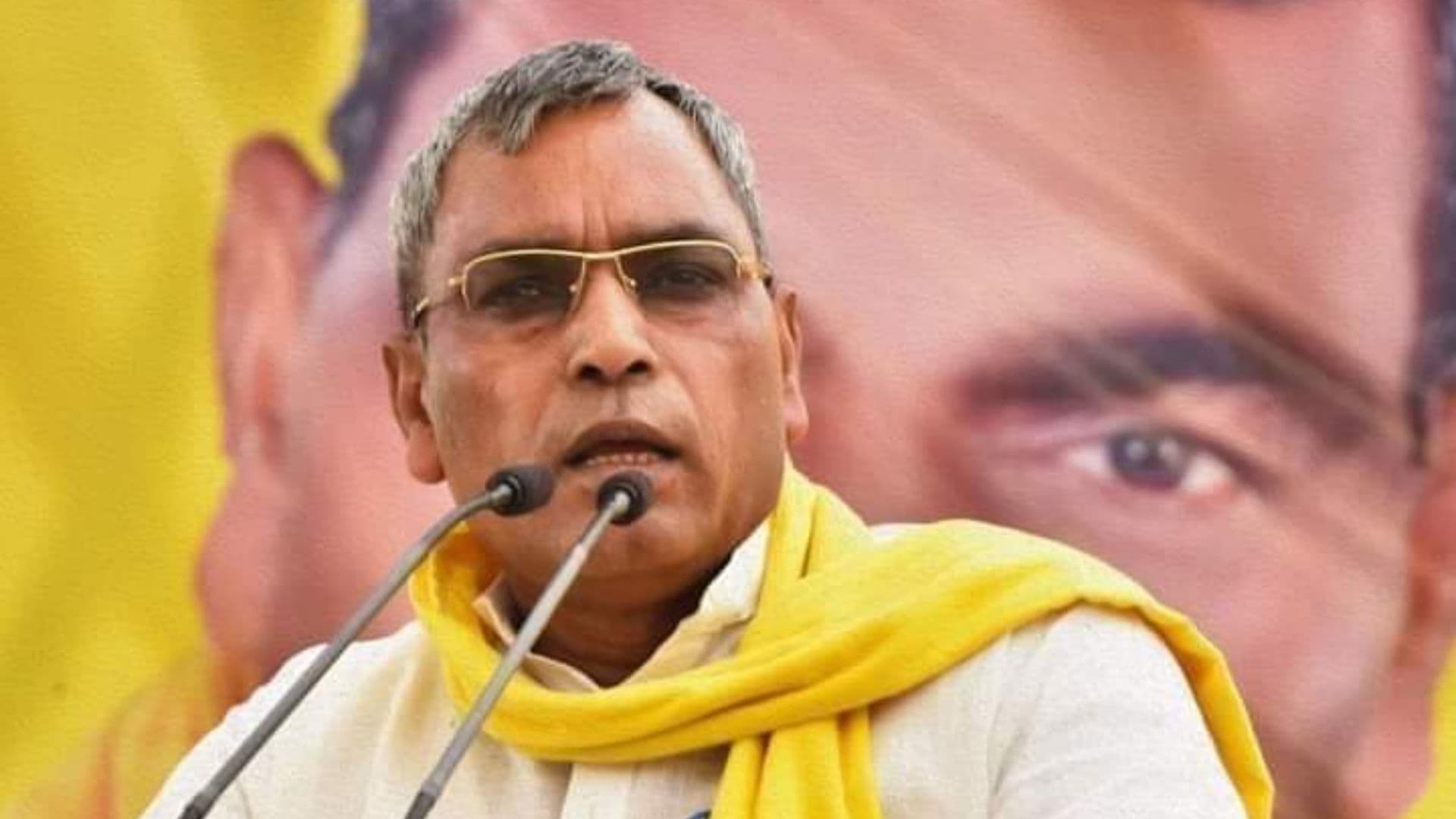 ओम प्रकाश राजभर सपा प्रमुख अखिलेश यादव से क्यों हैं दु:खी, उपचुनाव में हार के बाद देखिये क्या दे रहे सलाह