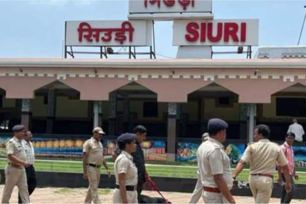 स्वतंत्रता दिवस के पूर्व ट्रेनों और रेलवे स्टेशनों पर आरपीएफ और जीआरपी का अभियान शुरू