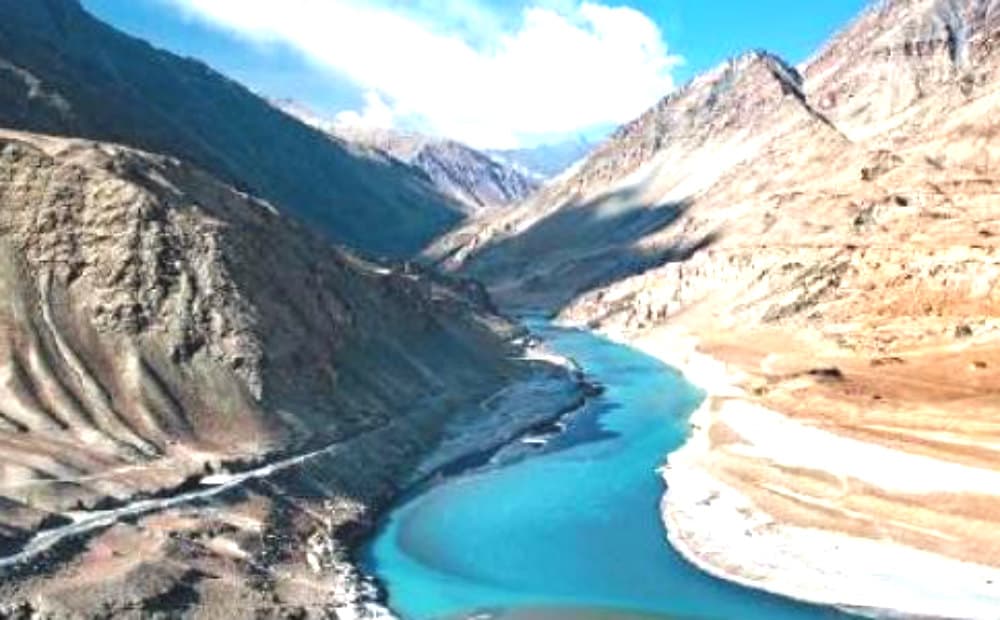 सिंधु जल संधि : भारत ने दिया वीडियो कॉन्फ्रेंस का सुझाव, पाक का अटारी बॉर्डर पर मिलने पर जोर