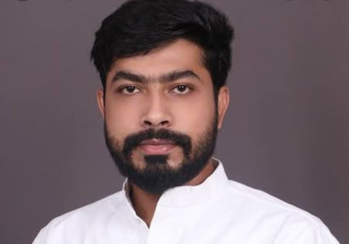 BSP ने पीलीभीत शहर में बदला प्रत्याशी, पूर्व मंत्री रियाज अहमद के बेटे डॉ. शाने अली को दिया टिकट