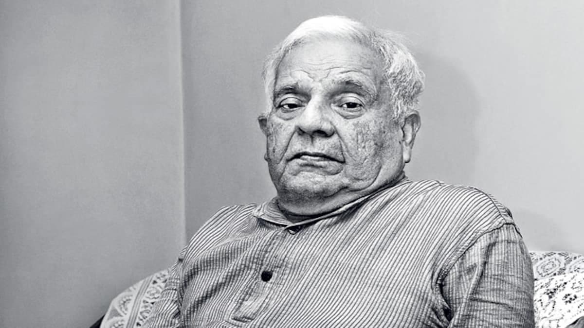 हिंदी के आलोचक विश्वनाथ त्रिपाठी और बांग्ला के विख्यात कवि शंख घोष को 'आकाशदीप' सम्मान