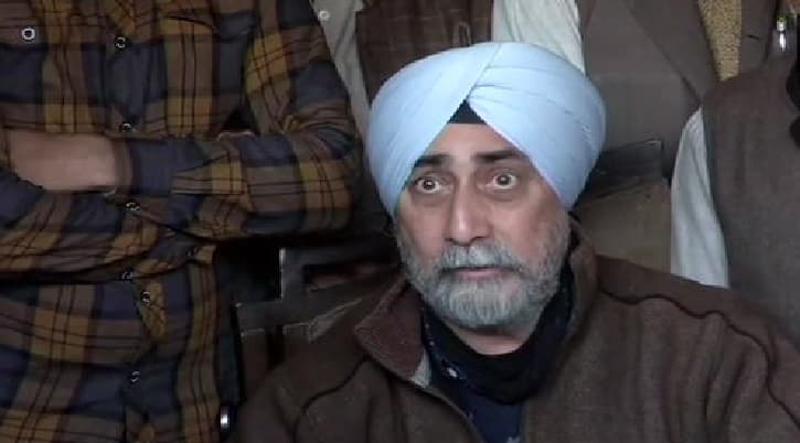 Tractor Rally Violence : दिल्ली हिंसा के बाद दो किसान संगठनों ने आंदोलन किया खत्म, वी एम सिंह ने टिकैत पर लगाया गंभीर आरोप