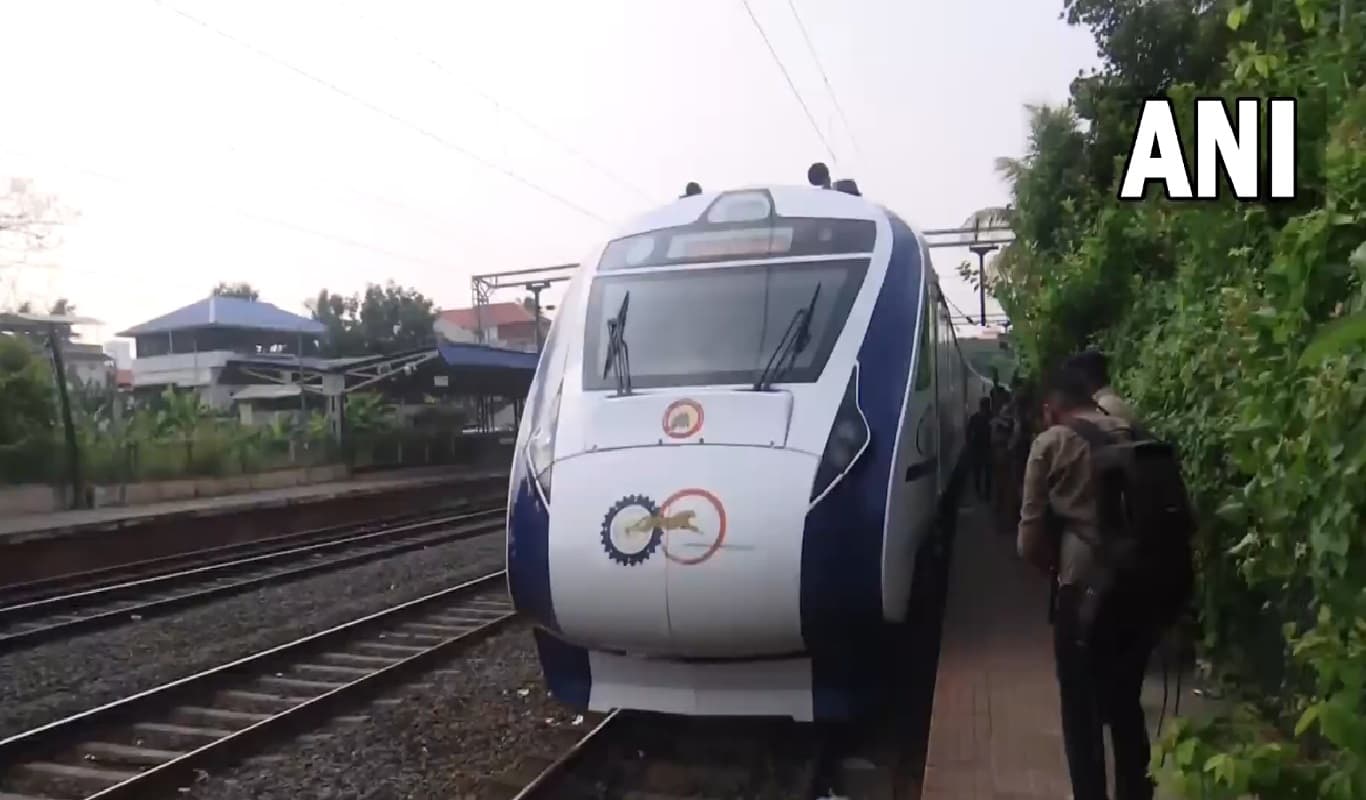 Vande Bharat Train: केरल को इस दिन मिलेगी वंदे भारत ट्रेन की सौगात, खासियत ऐसी की सफर में आ जाएगा आनंद