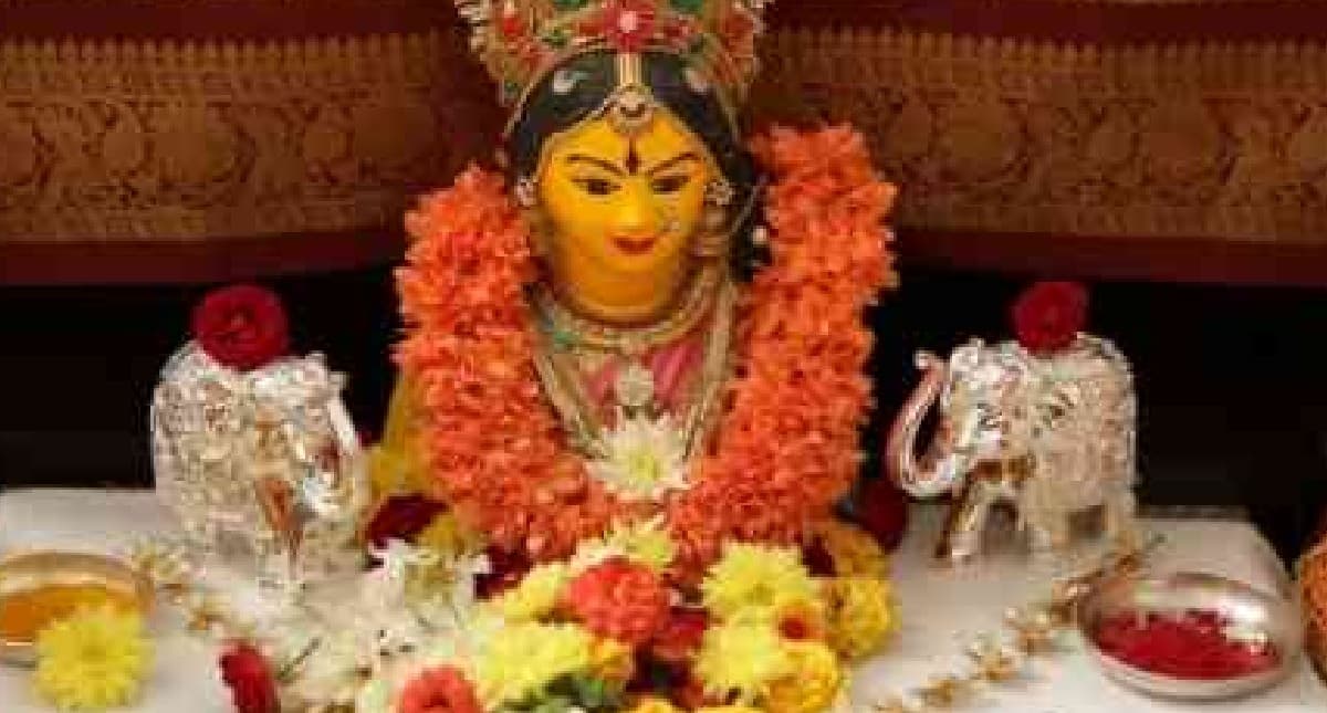 Varalaxmi Vratham 2023: वरलक्ष्मी व्रत पूजा आज, जानिए पूजा विधि-शुभ मुहूर्त, कथा और पूरी जानकारी