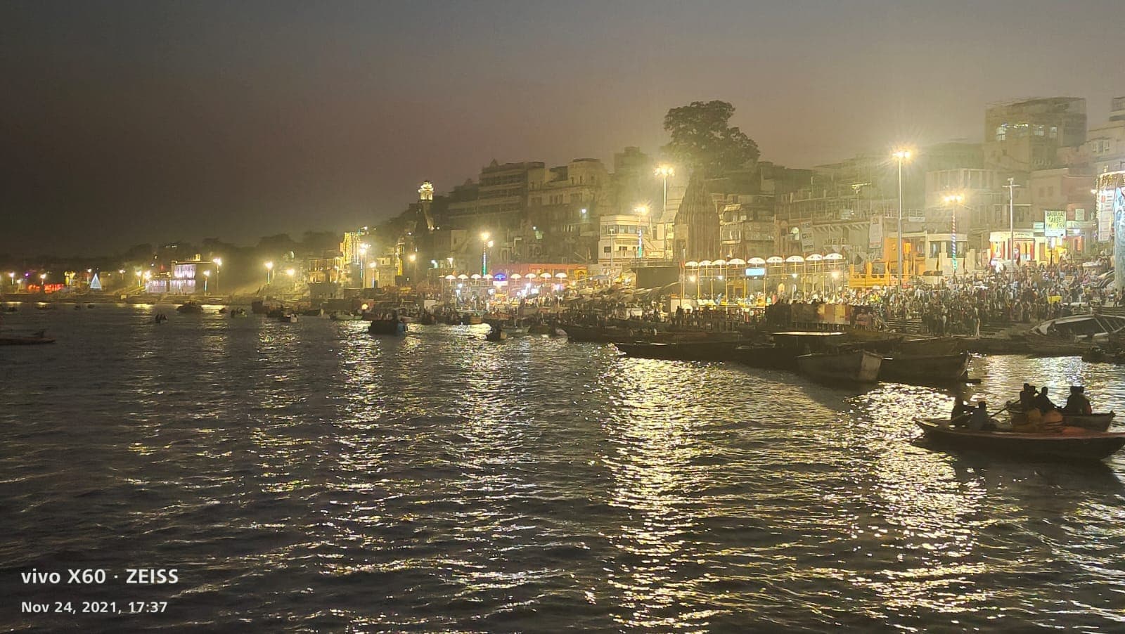 Dev Diwali: पहली बार काशी के घाट पर 3डी प्रोजेक्शन मैपिंग के जरिए होगा व्याख्यान, गंगा पार ग्रीन आतिशबाजी