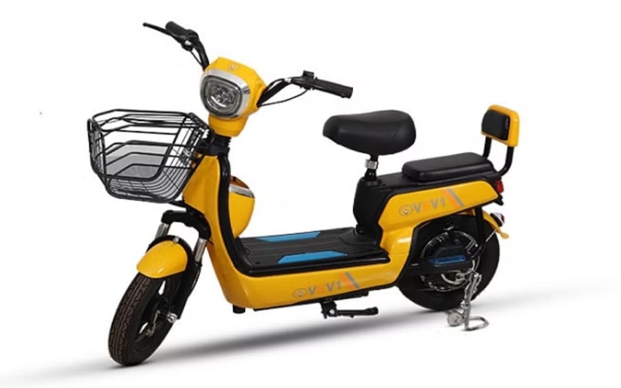 Cheapest Electric Scooters: लंबी रेंज देनेवाले सबसे सस्ते इलेक्ट्रिक स्कूटर, कीमत 25 हजार रुपये से शुरू